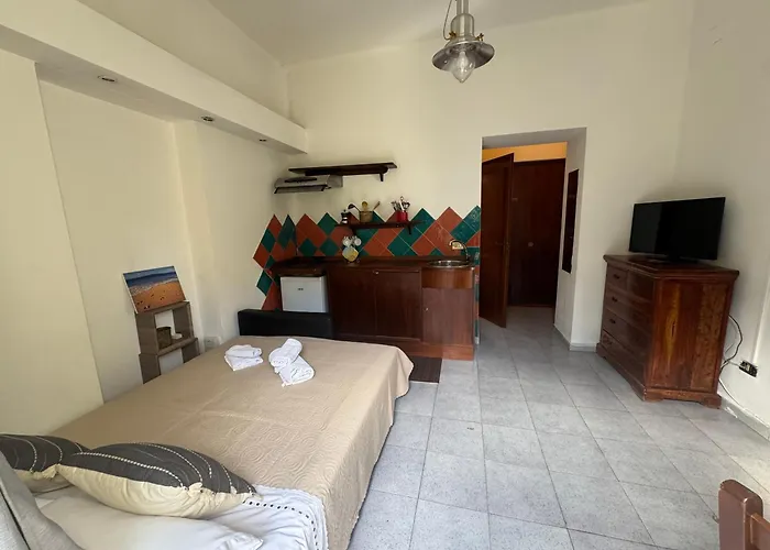 Apartment Co